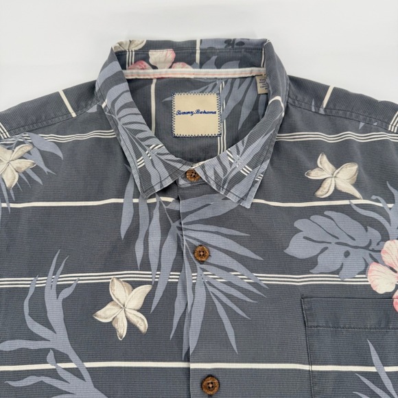 Tommy Bahama Other - Tommy Bahama Mens Gray 100 % Silk Floral Short Sleeve Shirt 3XL